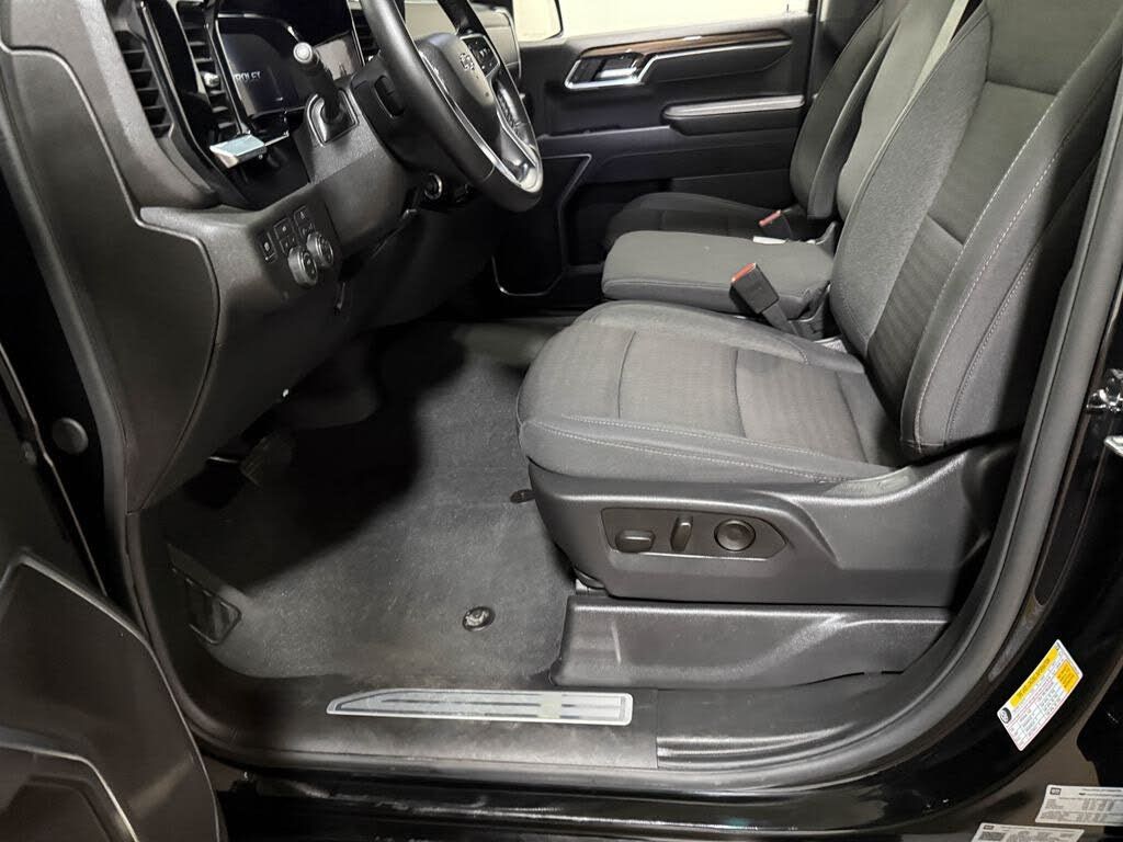 2026 CHEVROLET Silverado - photo 58