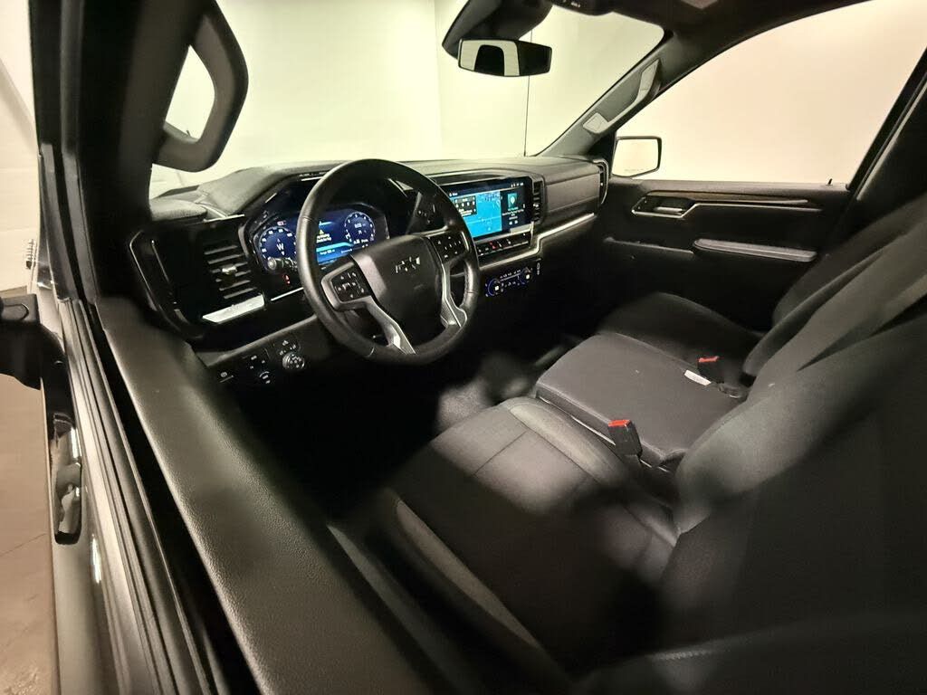 2026 CHEVROLET Silverado - photo 60