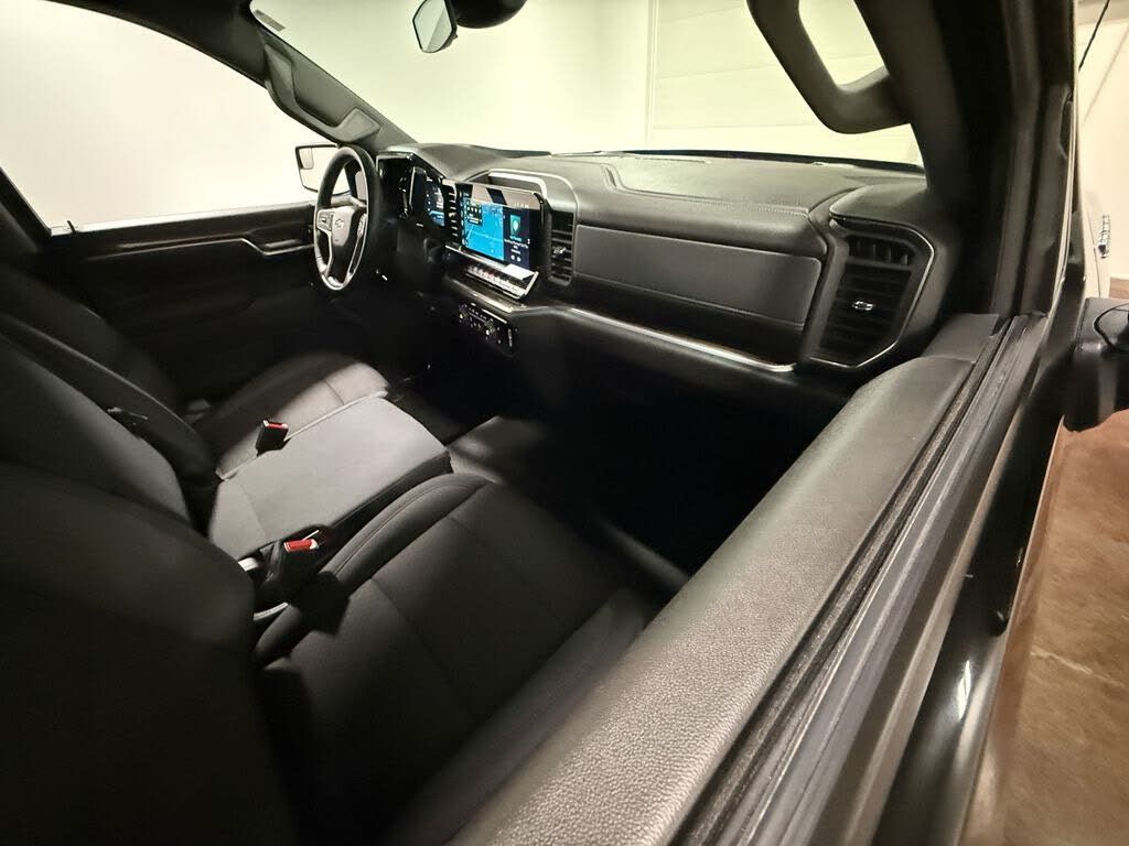 2026 CHEVROLET Silverado - photo 61