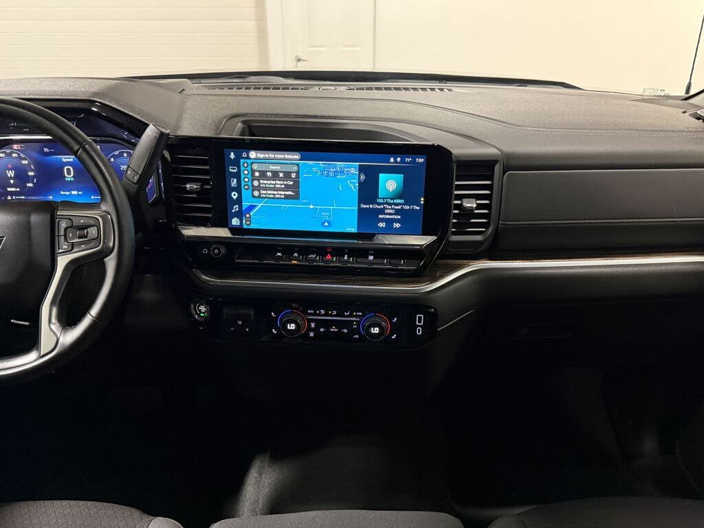 2026 CHEVROLET Silverado - photo 18