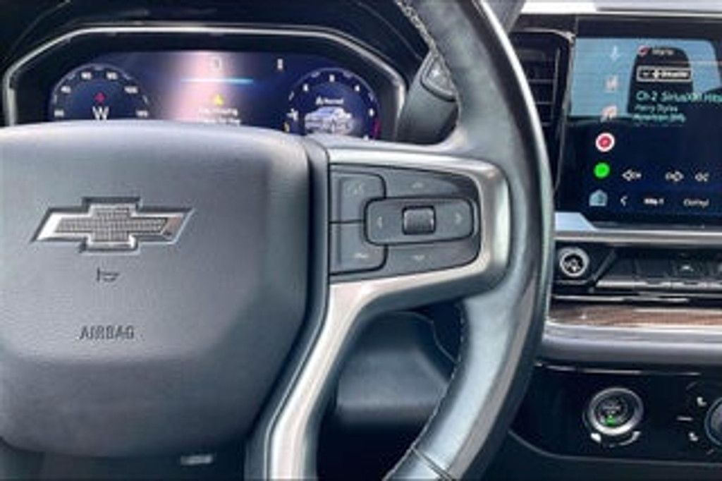 2023 CHEVROLET Silverado - photo 11
