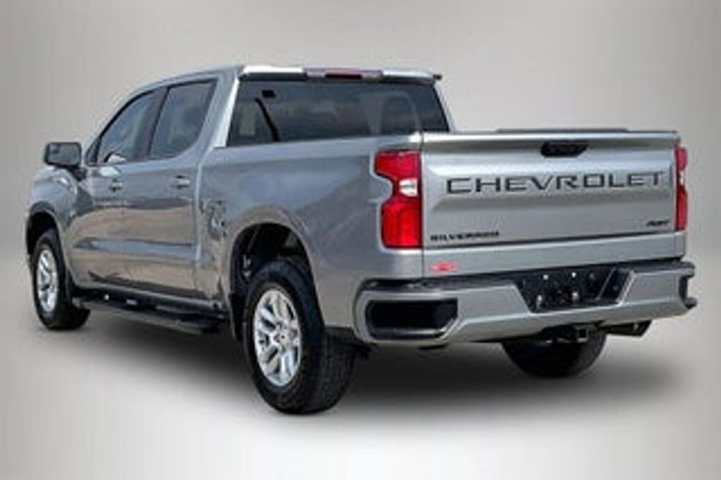 2023 CHEVROLET Silverado - photo 4