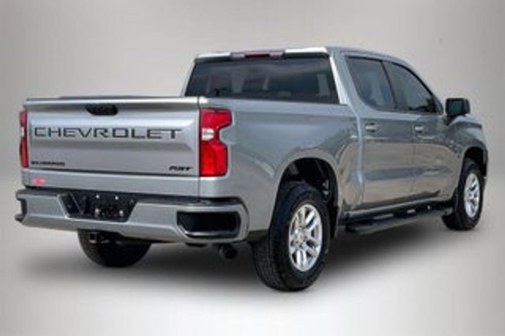 2023 CHEVROLET Silverado - photo 5