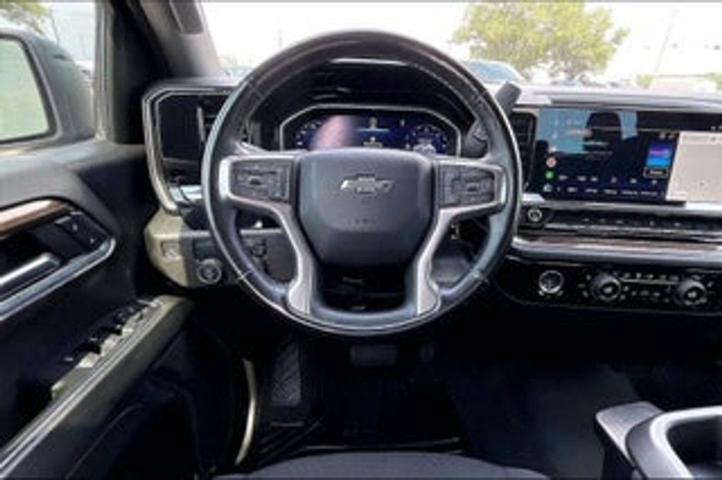 2023 CHEVROLET Silverado - photo 8