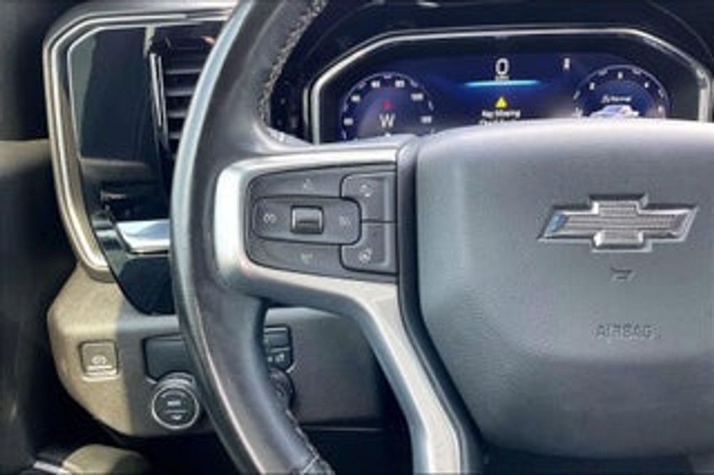 2023 CHEVROLET Silverado - photo 10