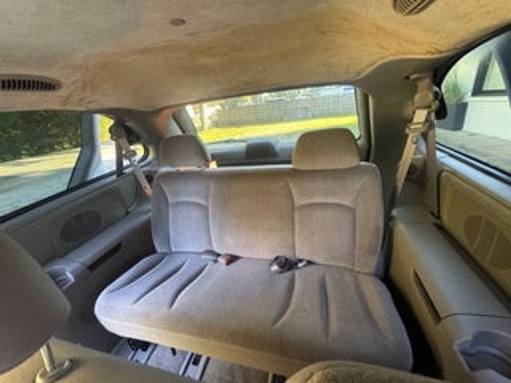 2002 MAZDA MPV - photo 13
