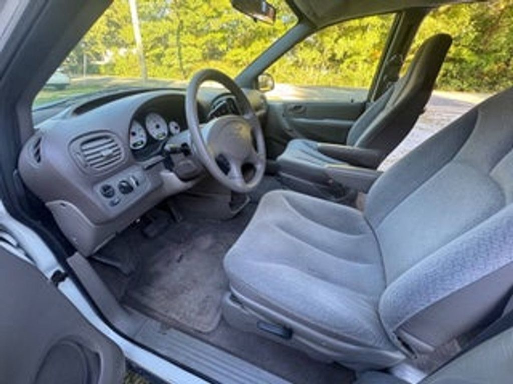 2002 MAZDA MPV - photo 15