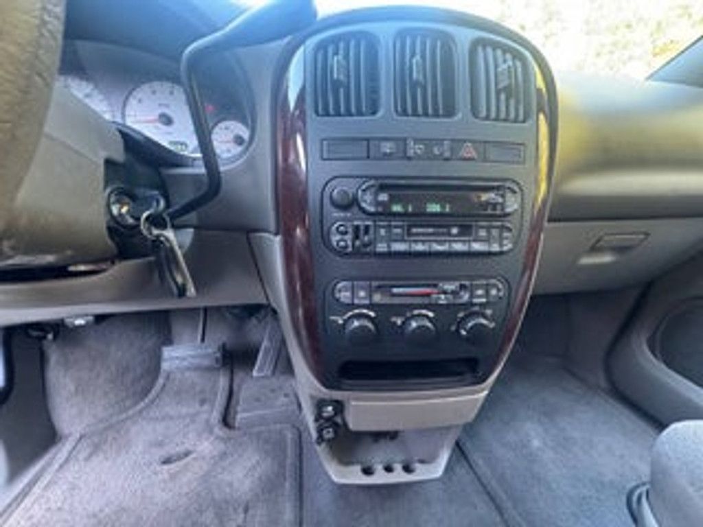 2002 MAZDA MPV - photo 17