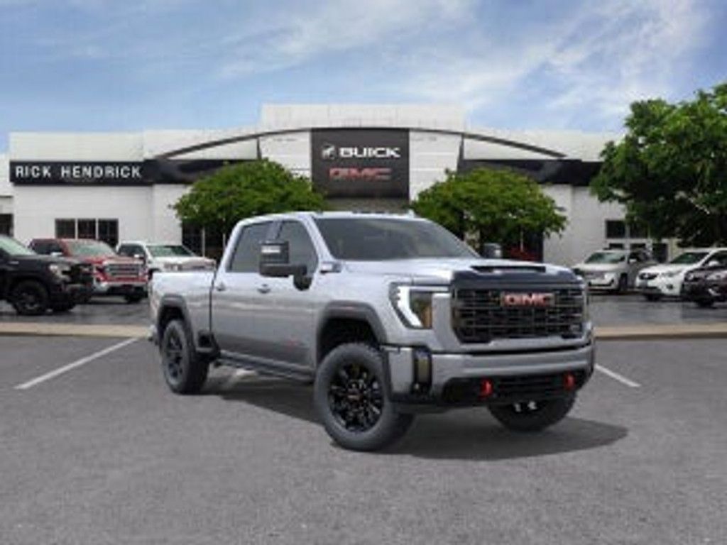 2026 GMC Sierra HD - photo 2