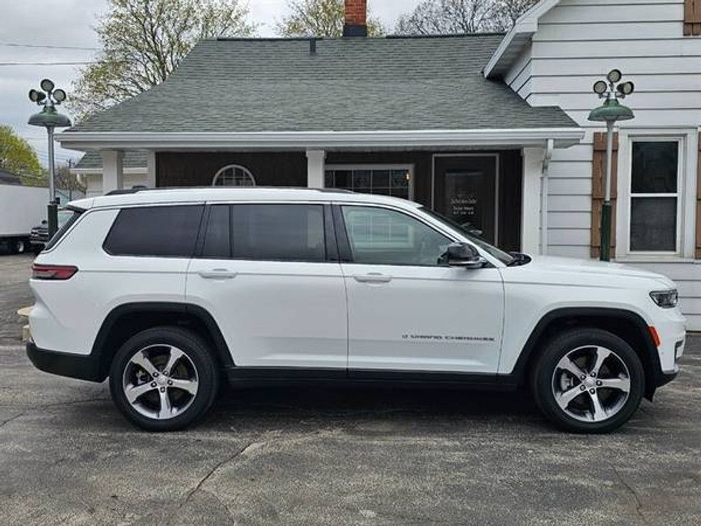 2023 JEEP Grand Cherokee L - photo 2