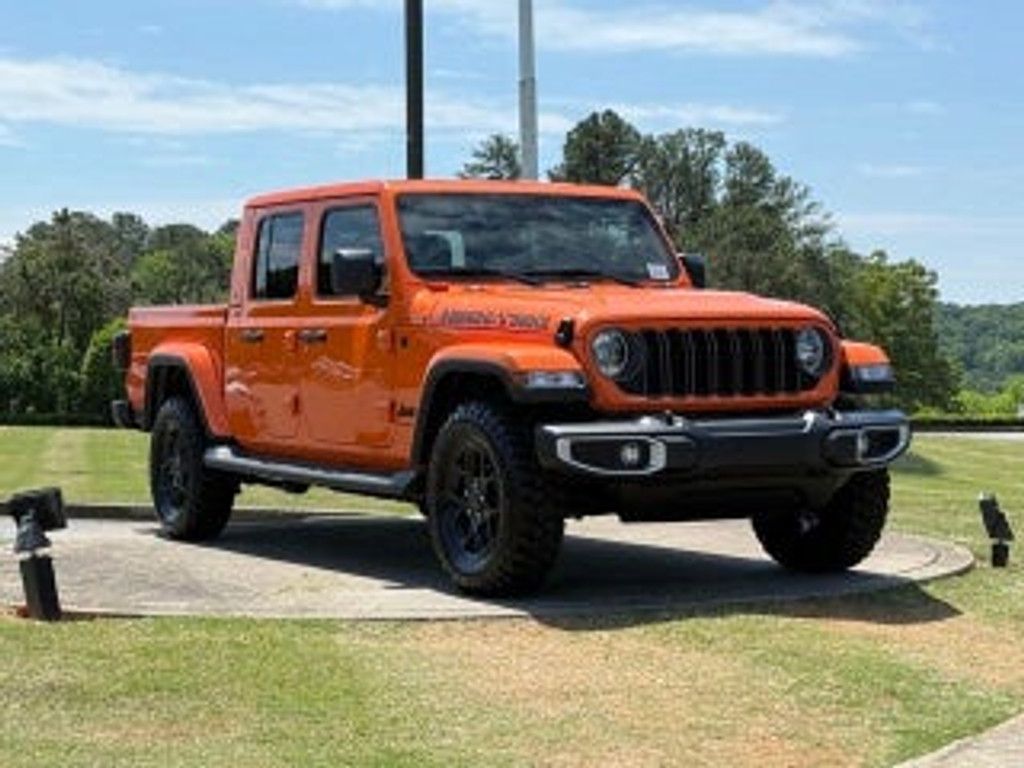 2025 Jeep Gladiator Sport