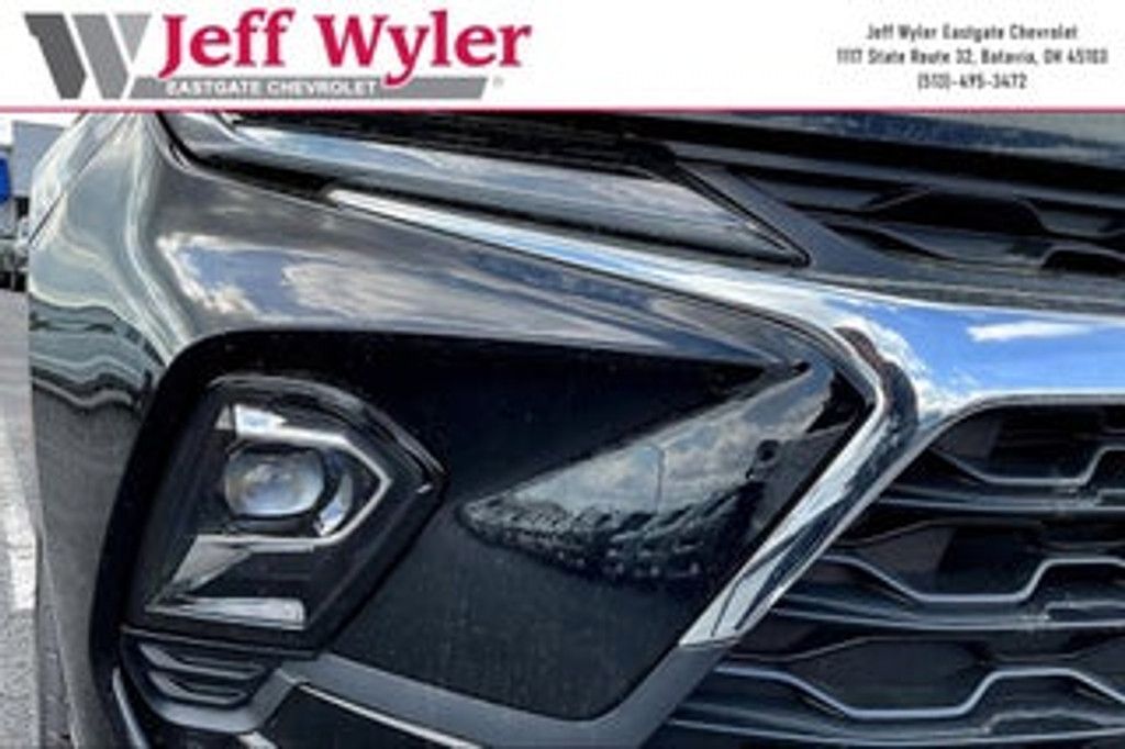 2025 SUBARU Forester - photo 9