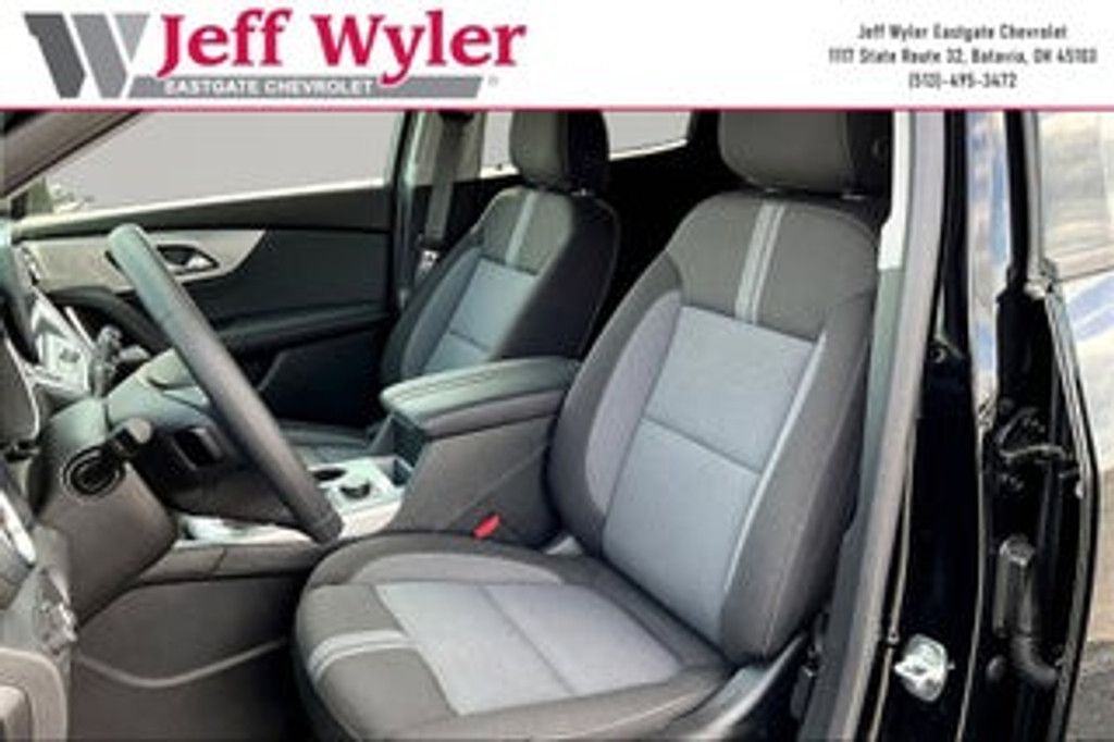 2025 SUBARU Forester - photo 18