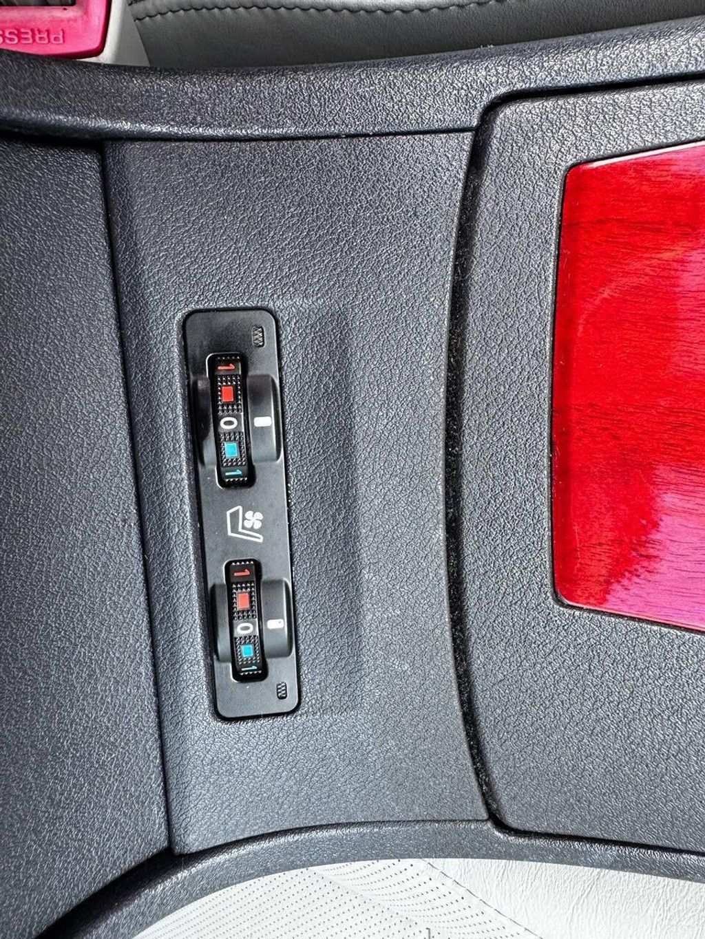 2008 LEXUS ES - photo 28