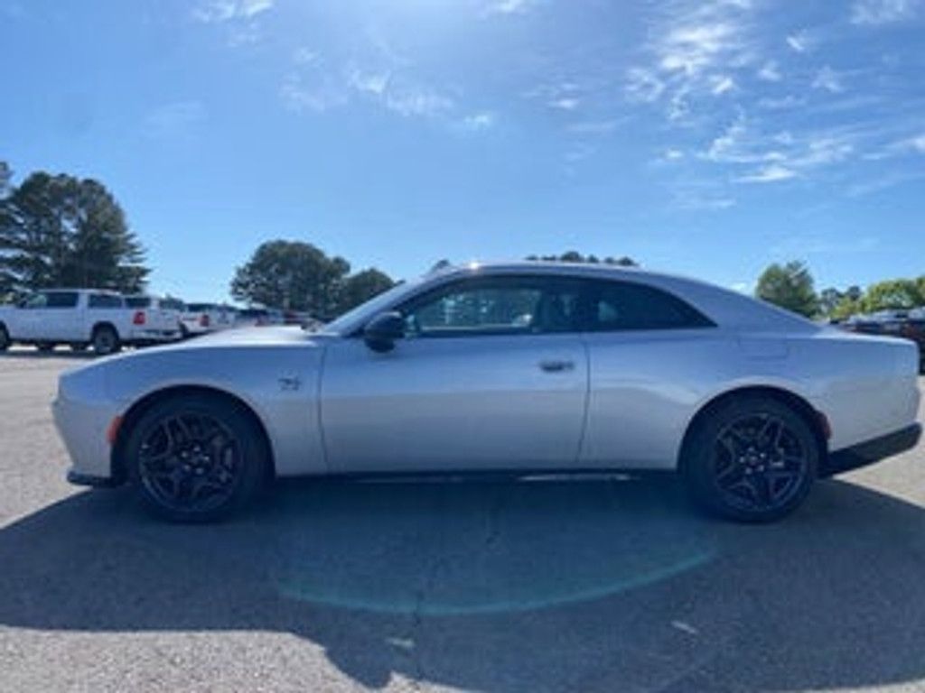 2026 DODGE Charger - photo 4
