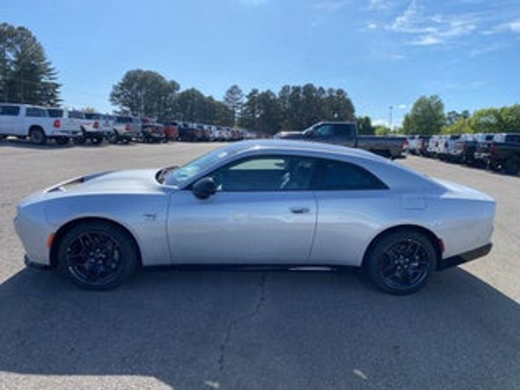 2026 DODGE Charger - photo 6