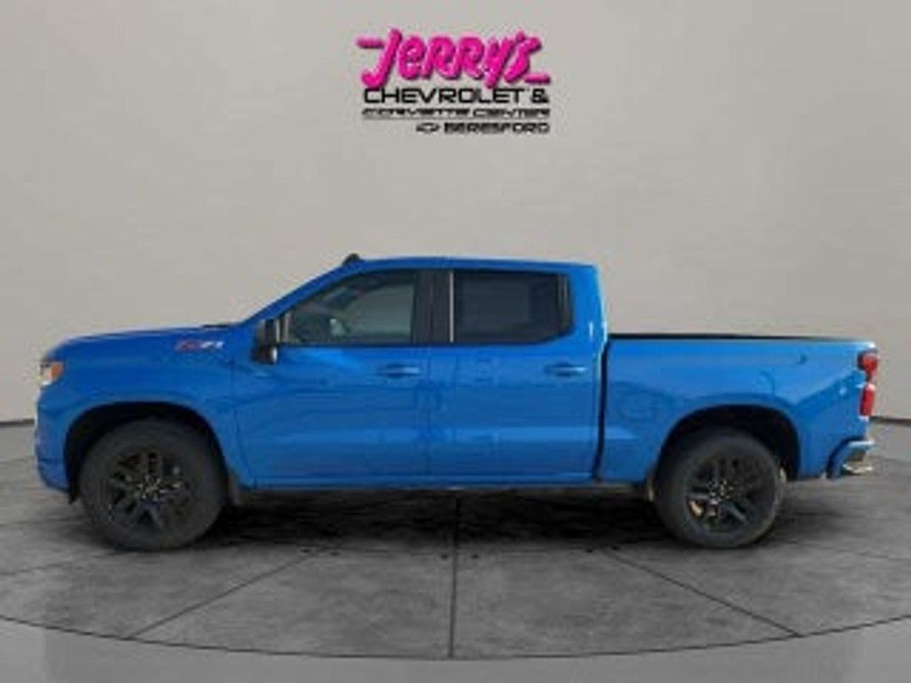 2026 CHEVROLET Silverado - photo 2