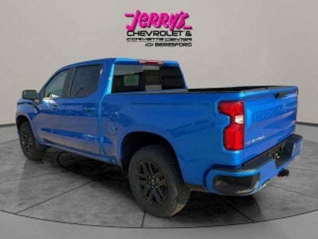2026 CHEVROLET Silverado - photo 4