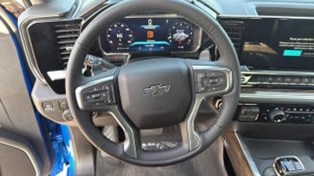 2026 CHEVROLET Silverado - photo 17