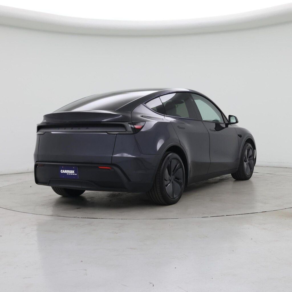 2026 TESLA Model Y - photo 8