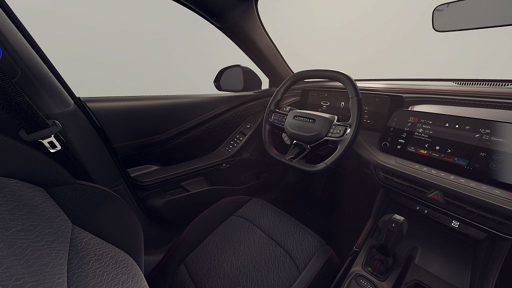 2026 DODGE Charger - photo 8
