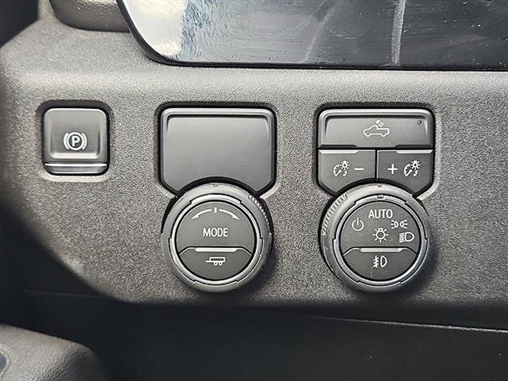 2026 CHEVROLET Silverado - photo 25