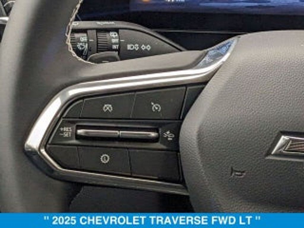 2024 CHEVROLET Traverse - photo 17