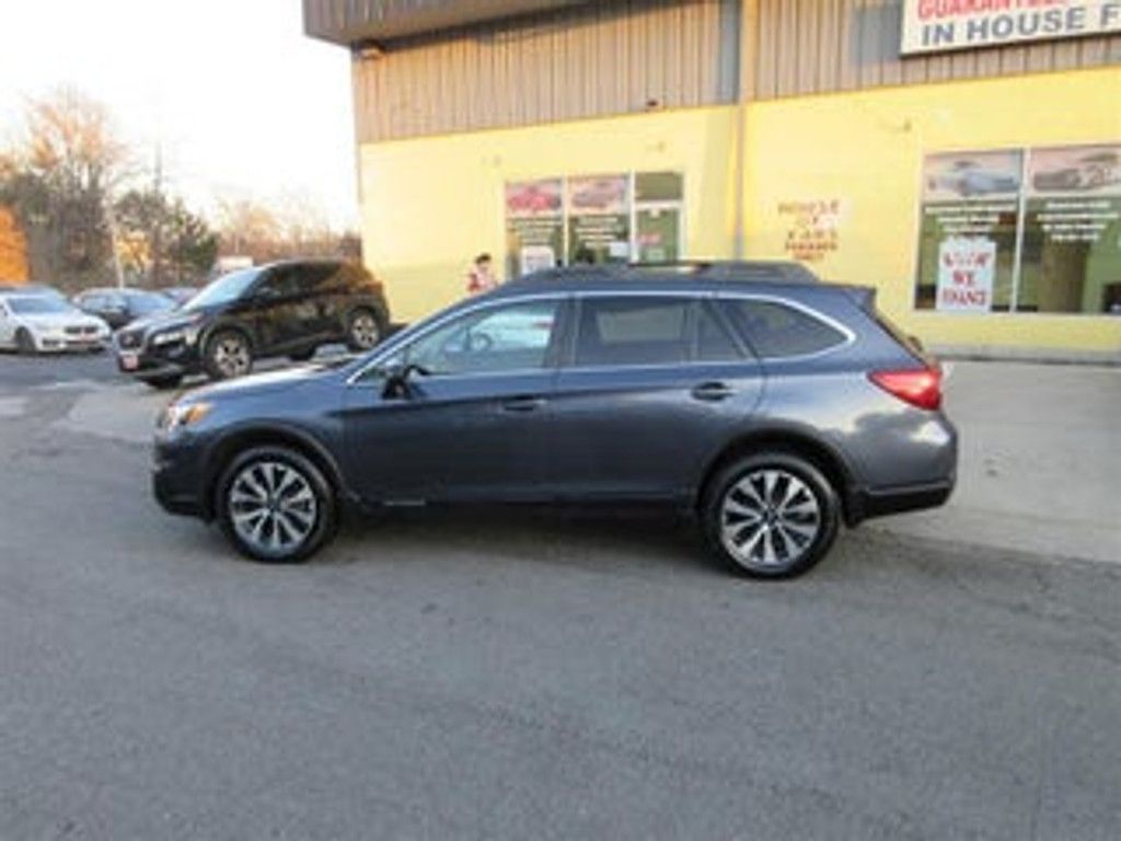 2016 SUBARU Outback - photo 2
