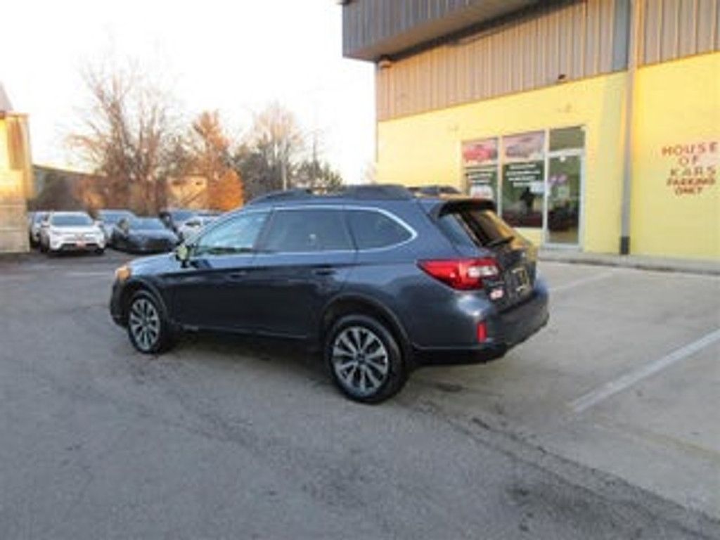 2016 SUBARU Outback - photo 3