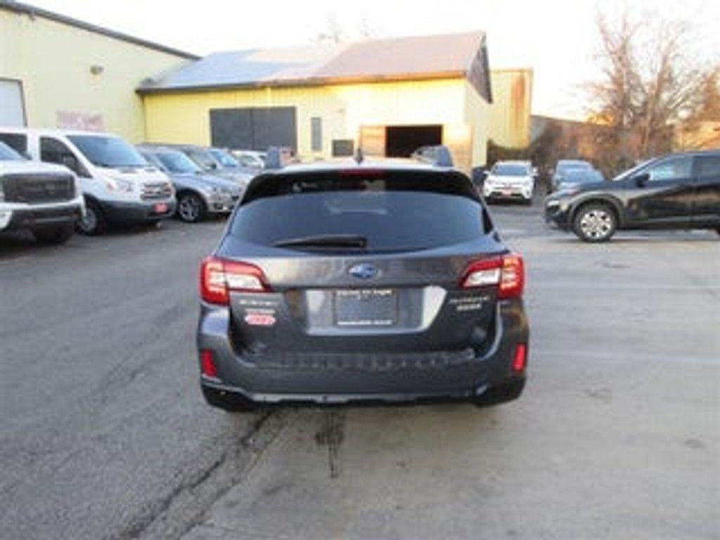 2016 SUBARU Outback - photo 4