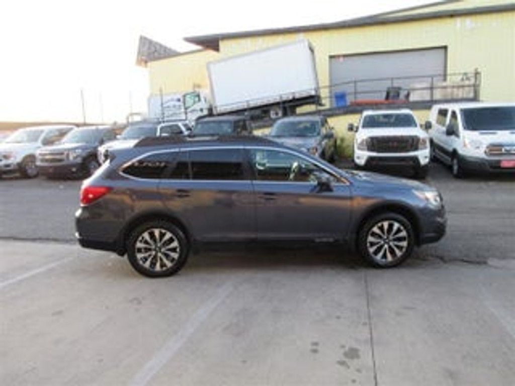 2016 SUBARU Outback - photo 9