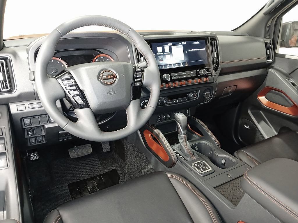 2026 NISSAN Frontier - photo 8