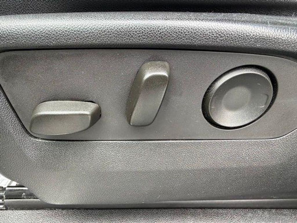 2023 CHEVROLET Suburban - photo 30