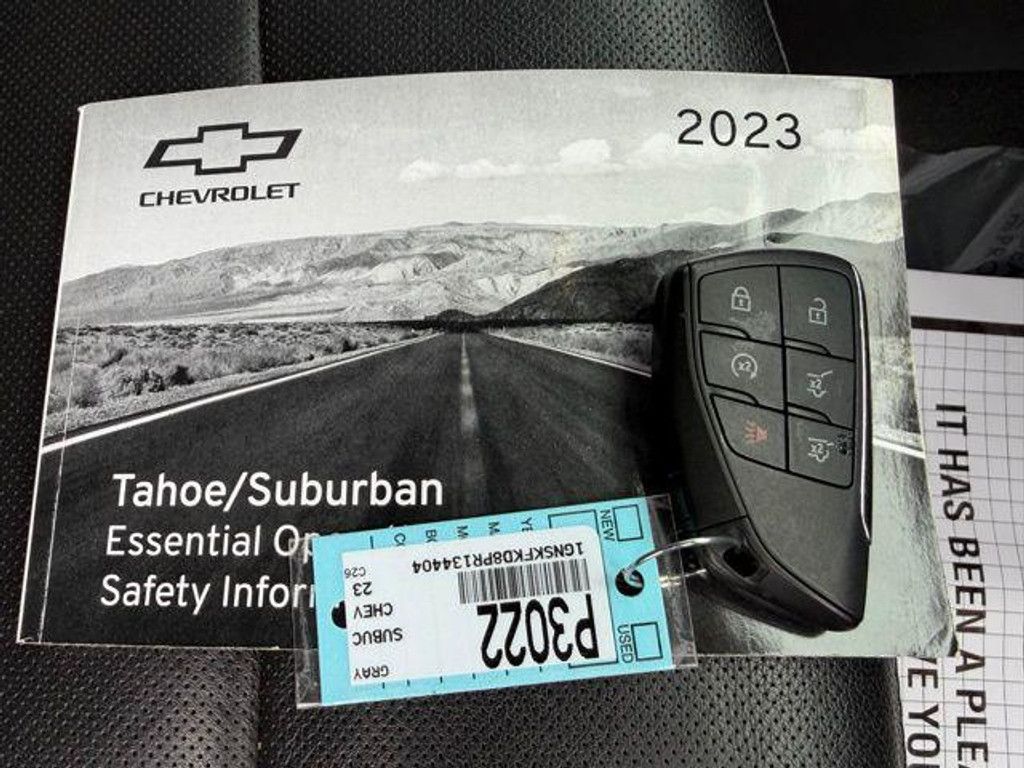 2023 CHEVROLET Suburban - photo 43