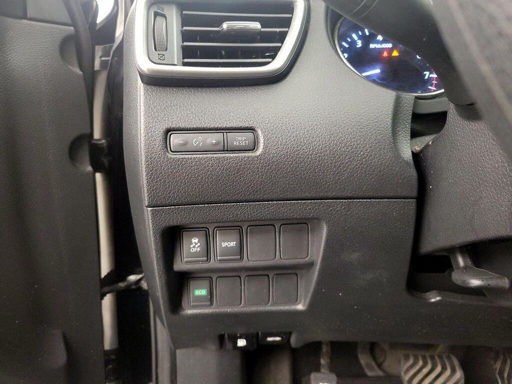 2016 NISSAN Rogue - photo 13