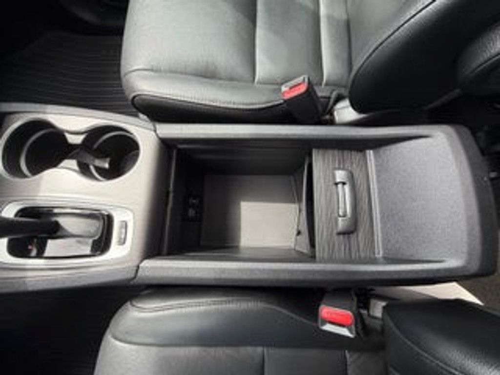 2017 NISSAN Rogue - photo 21