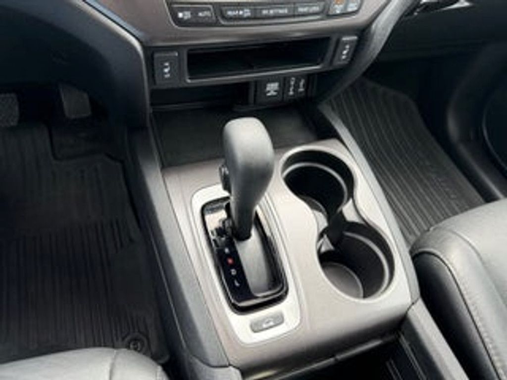 2017 NISSAN Rogue - photo 22