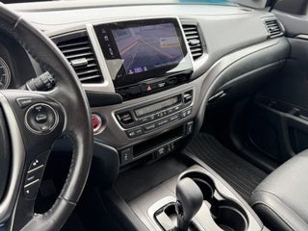 2017 NISSAN Rogue - photo 24