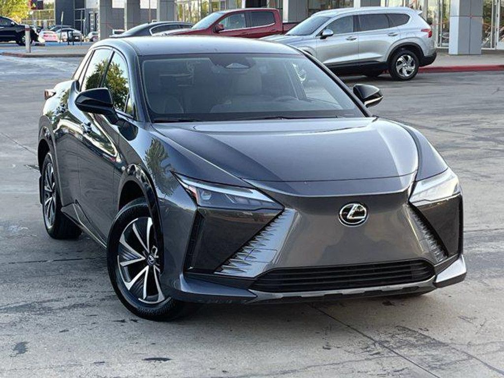 2025 LEXUS RZ - photo 3