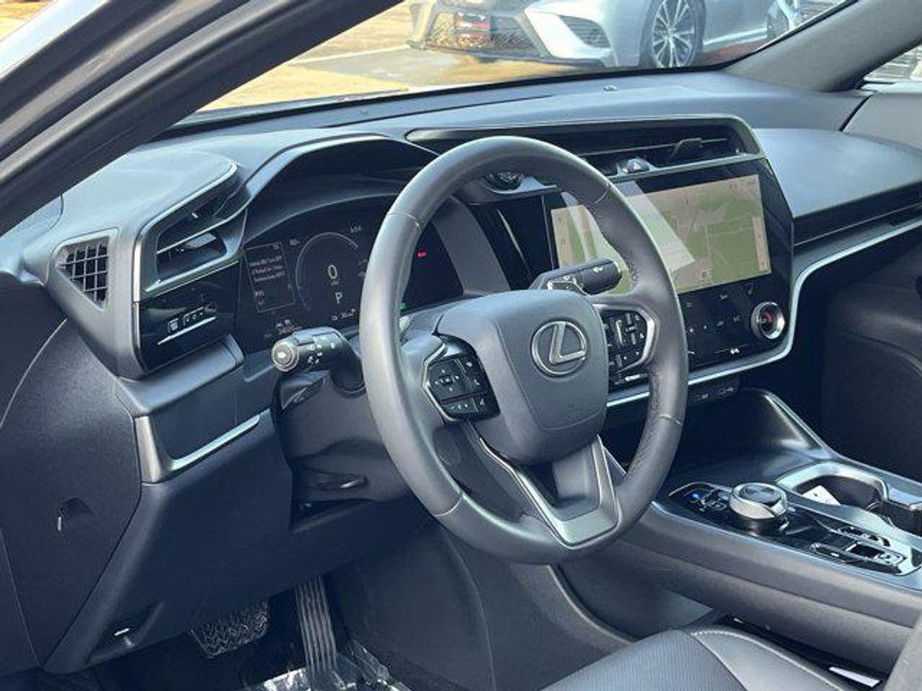 2025 LEXUS RZ - photo 13