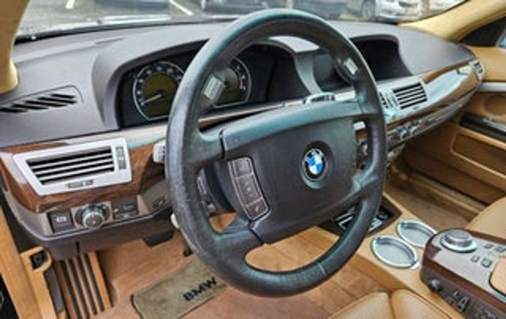 2008 BMW 750Li - photo 8