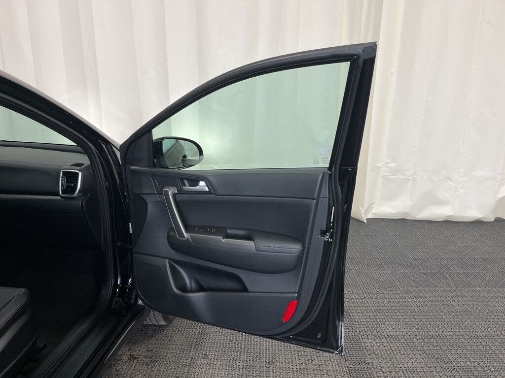 2022 KIA Sportage - photo 19