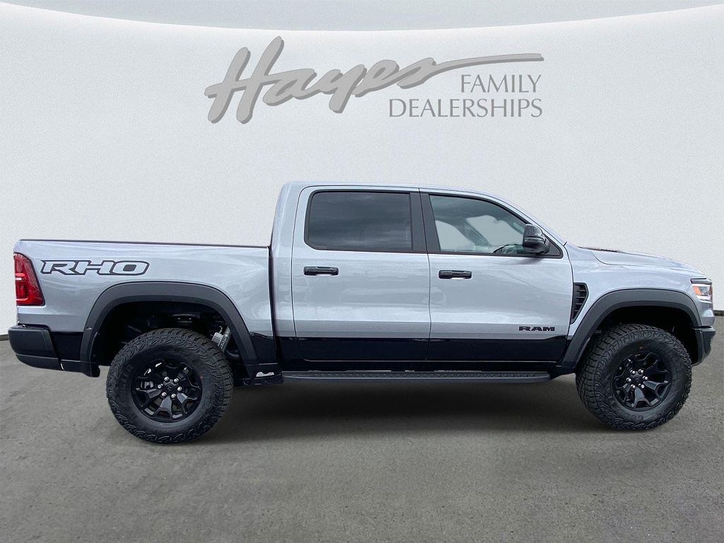 2026 RAM 1500 - photo 3