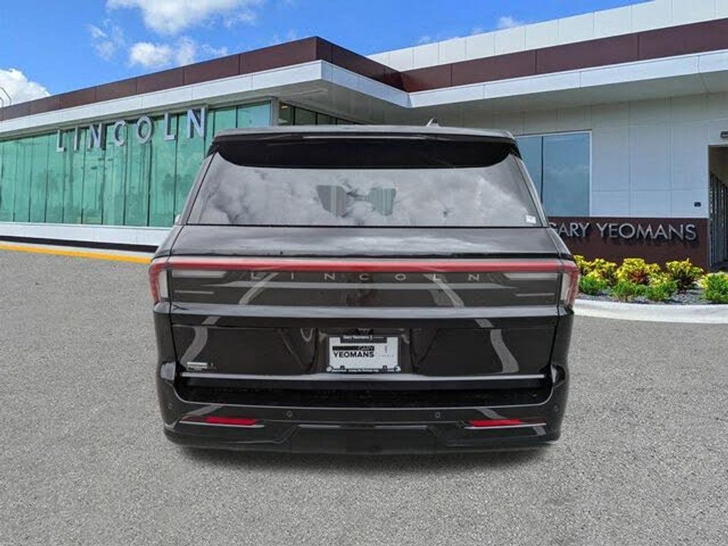 2026 LINCOLN Navigator L - photo 5
