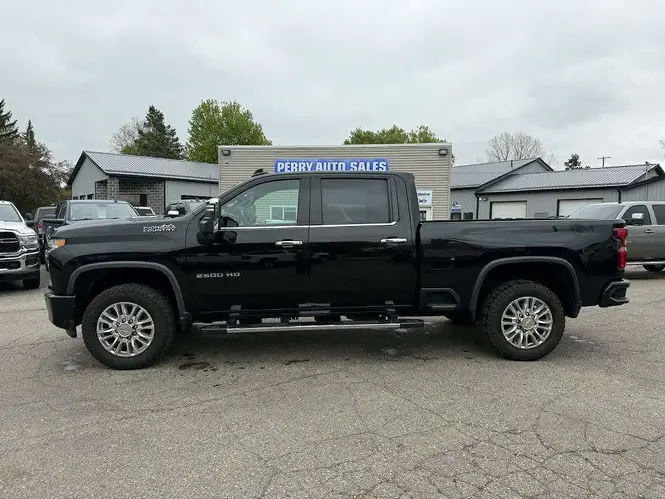 2022 Chevrolet Silverado HD High Country