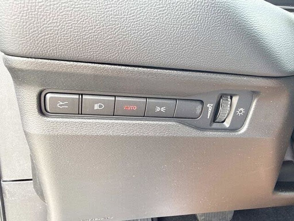 2026 DODGE Charger - photo 32