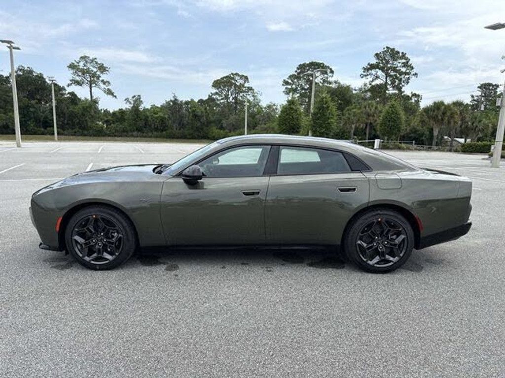 2026 DODGE Charger - photo 6