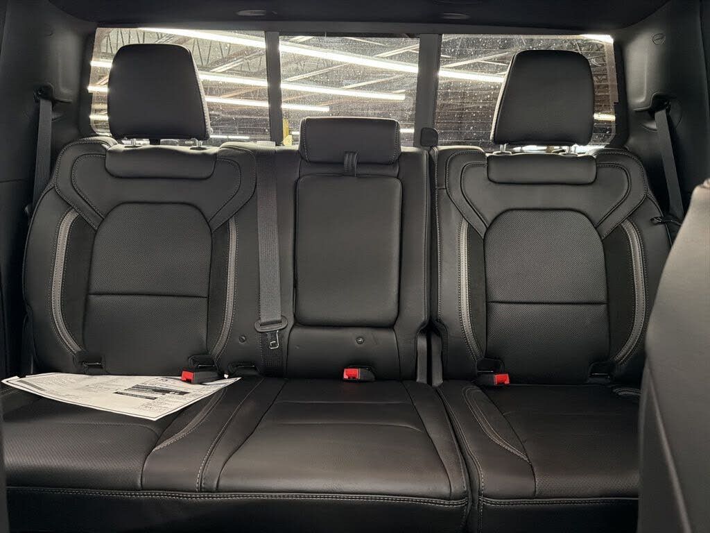 2026 RAM 1500 - photo 2