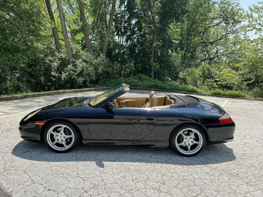 2002 PORSCHE 911 Cabriolet (2WD + 4WD) for sale at private seller