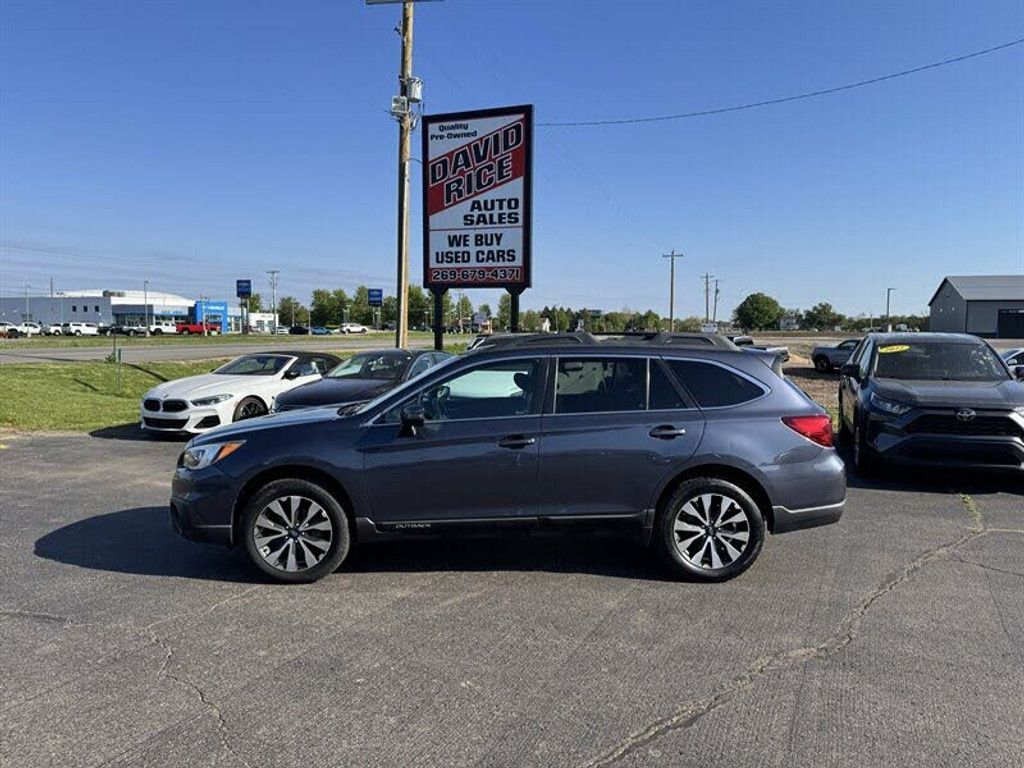 2017 Subaru Outback Limited M R